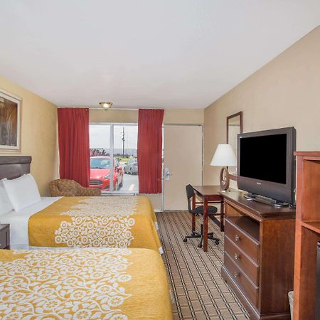 Days Inn By Wyndham Blytheville Buitenkant foto