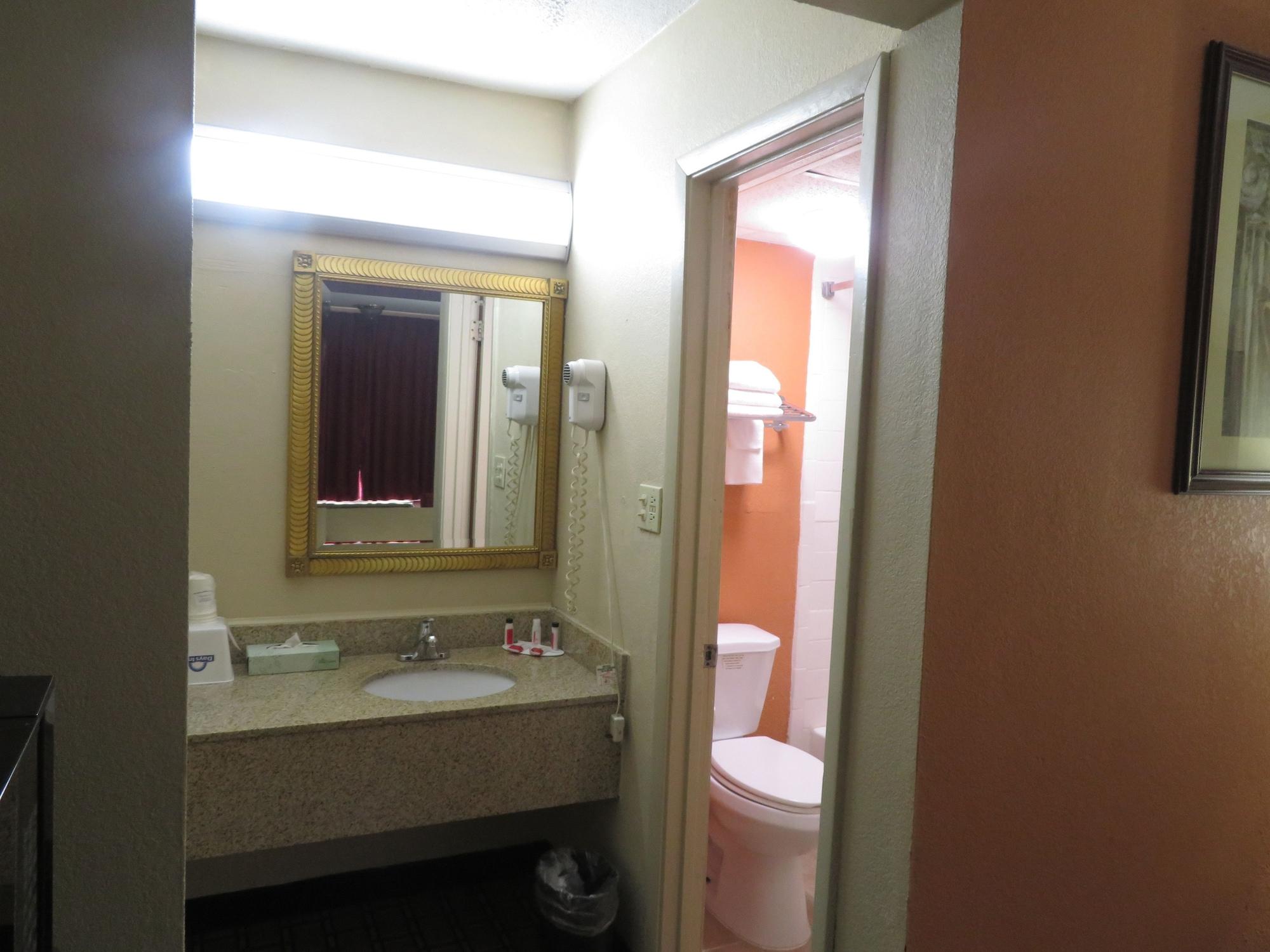 Days Inn By Wyndham Blytheville Buitenkant foto