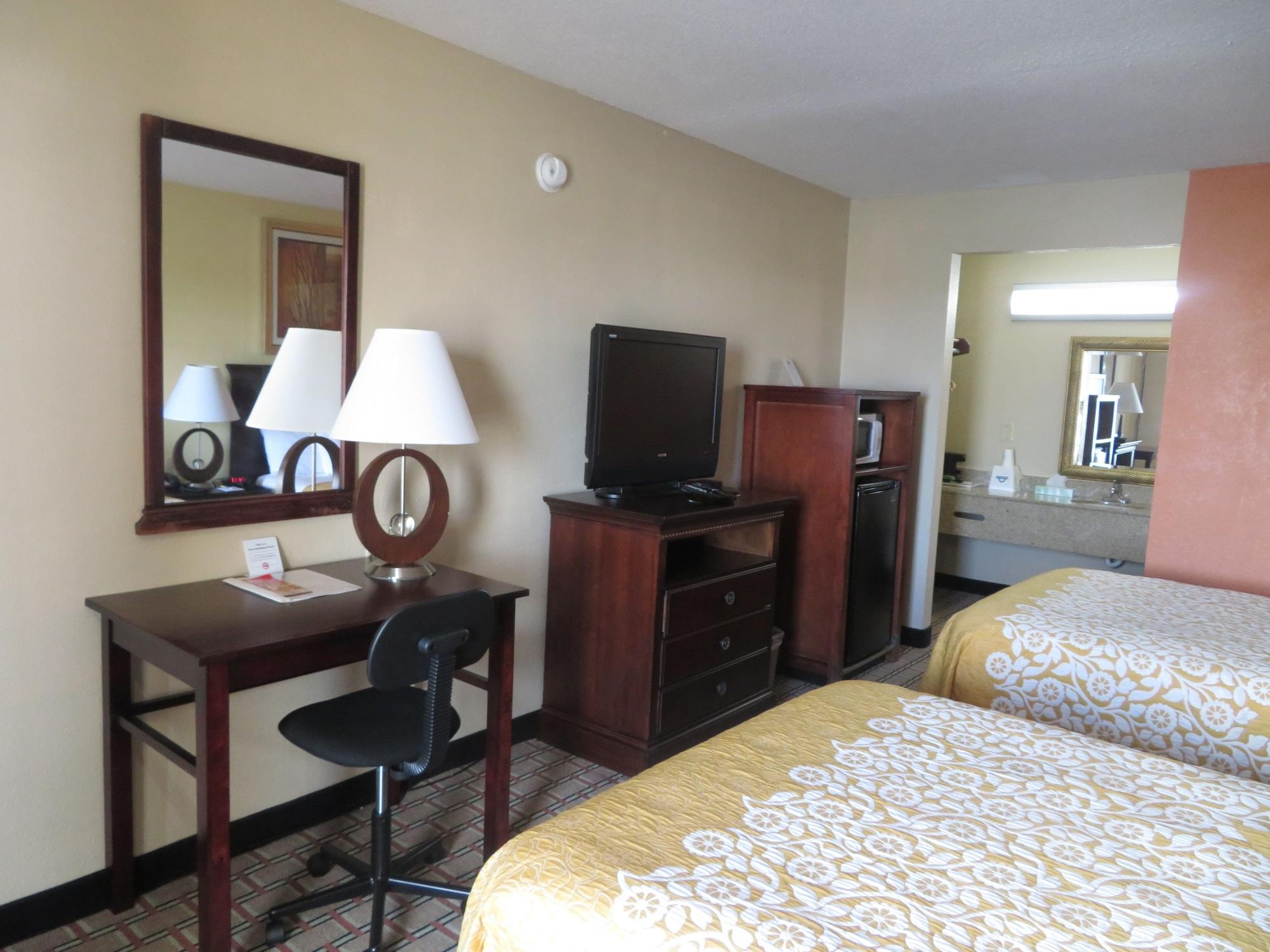 Days Inn By Wyndham Blytheville Buitenkant foto