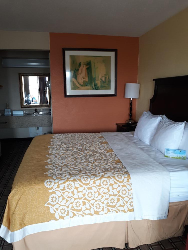 Days Inn By Wyndham Blytheville Buitenkant foto