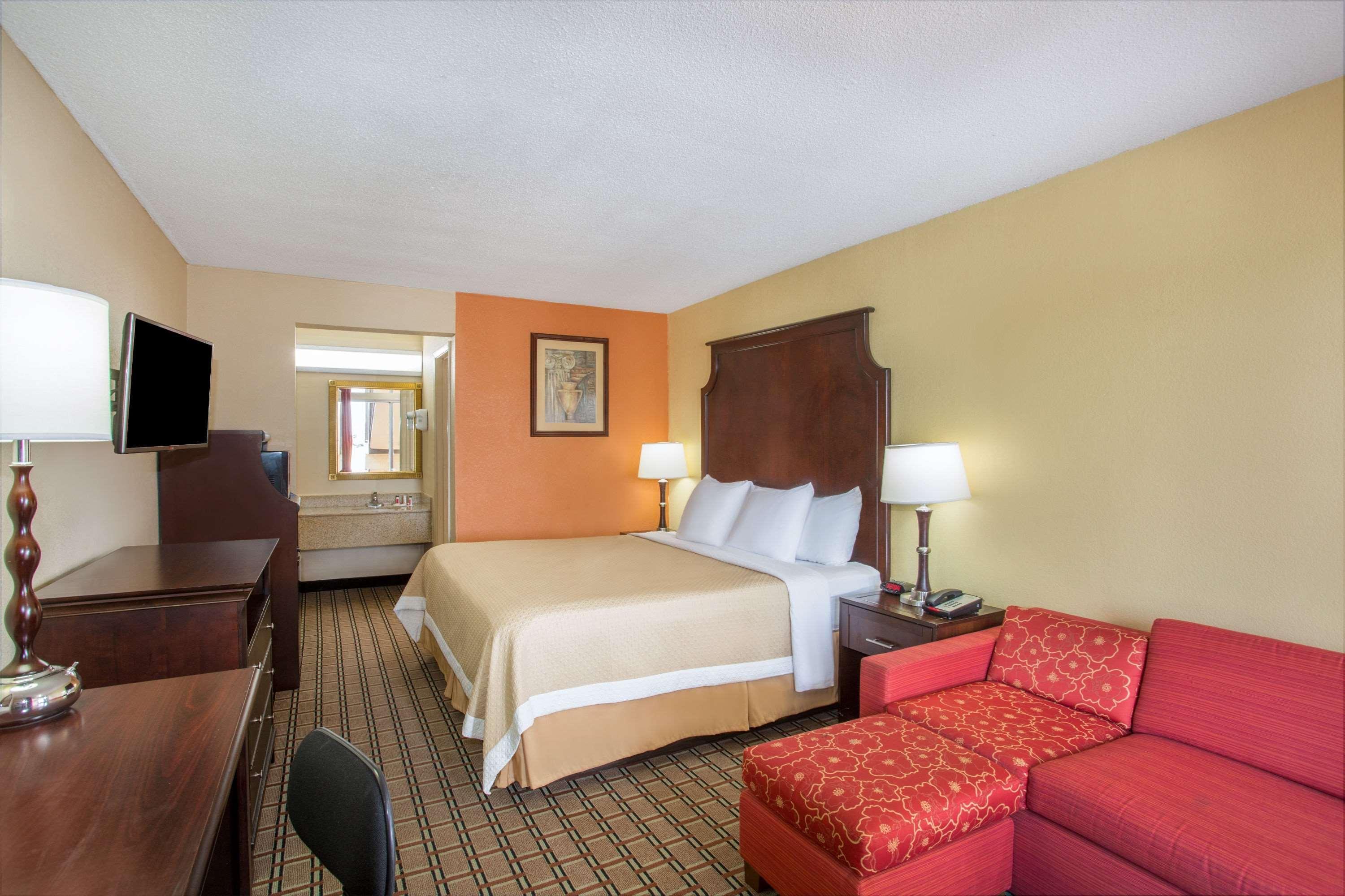 Days Inn By Wyndham Blytheville Buitenkant foto