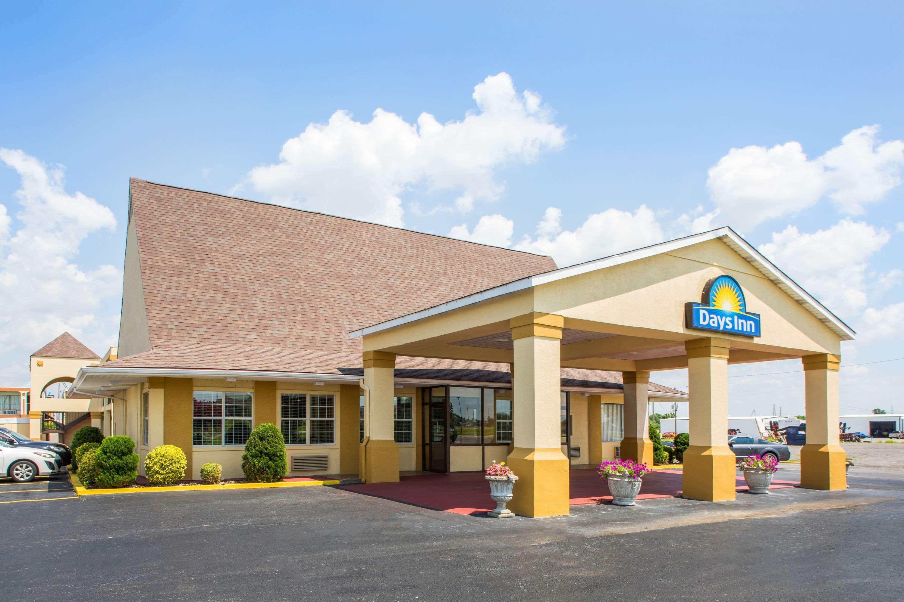 Days Inn By Wyndham Blytheville Buitenkant foto