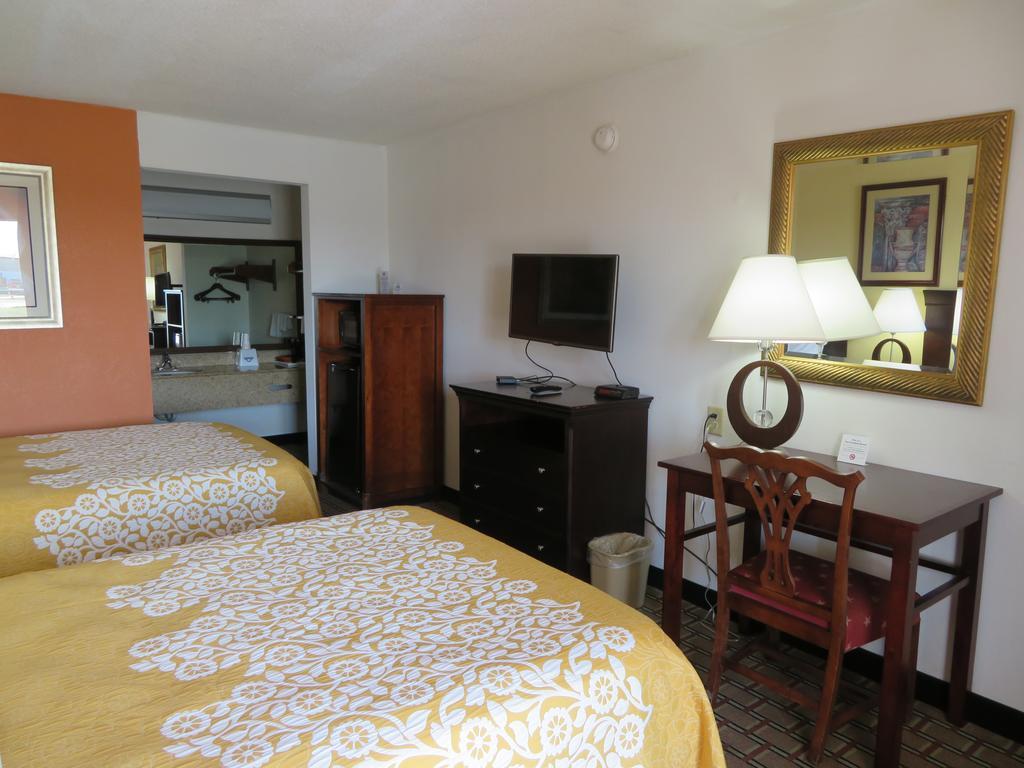 Days Inn By Wyndham Blytheville Buitenkant foto
