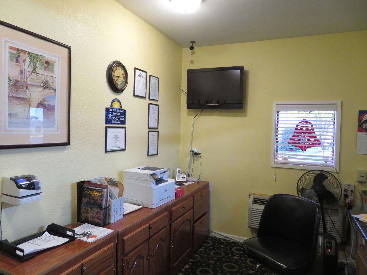 Days Inn By Wyndham Blytheville Buitenkant foto