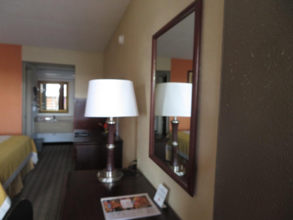Days Inn By Wyndham Blytheville Buitenkant foto